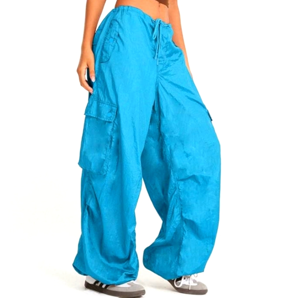 Onirike parachute pants, blue, size large, new without tag